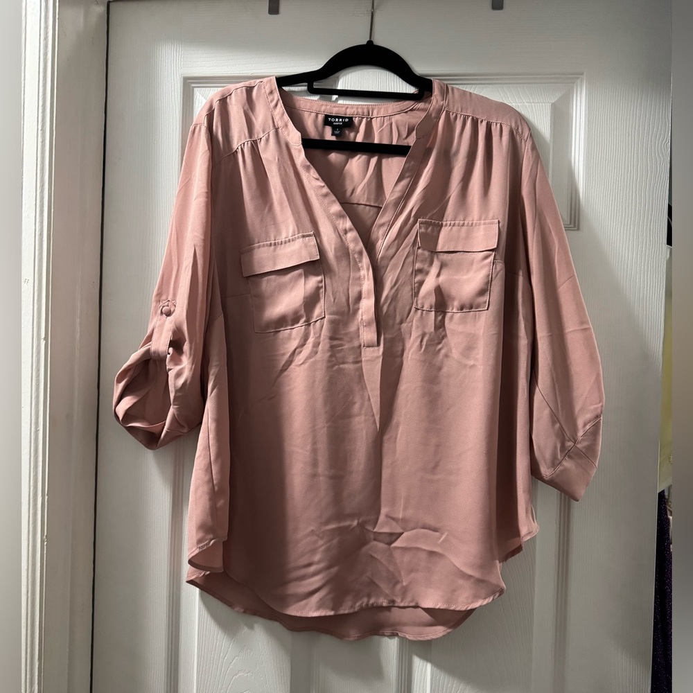 Torrid Harper Blush Pink Roll Tab Sleeve Work Blouse 1X